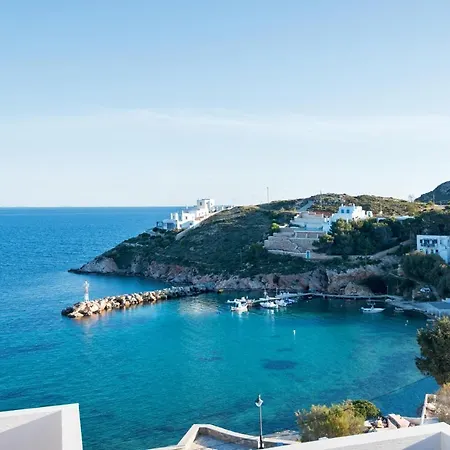 Deck2 Syros Premium Apartament *